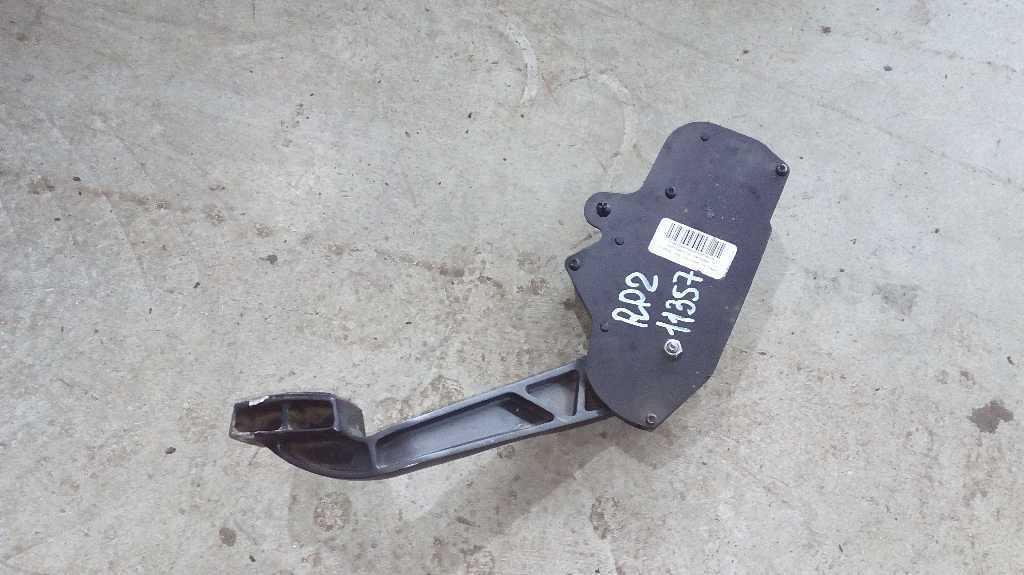 педаль газа б/у